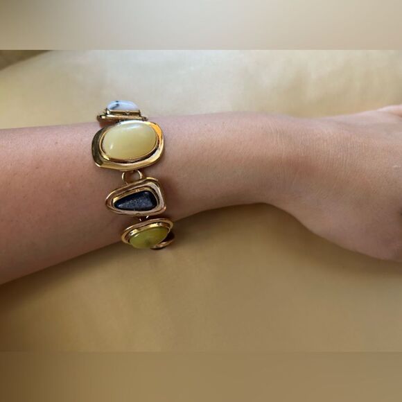 bohemian bracelet  A630 - Picture 3 of 4